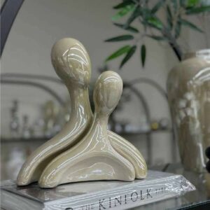 مجسمه آغوش رنگ لاستر (TMB48)